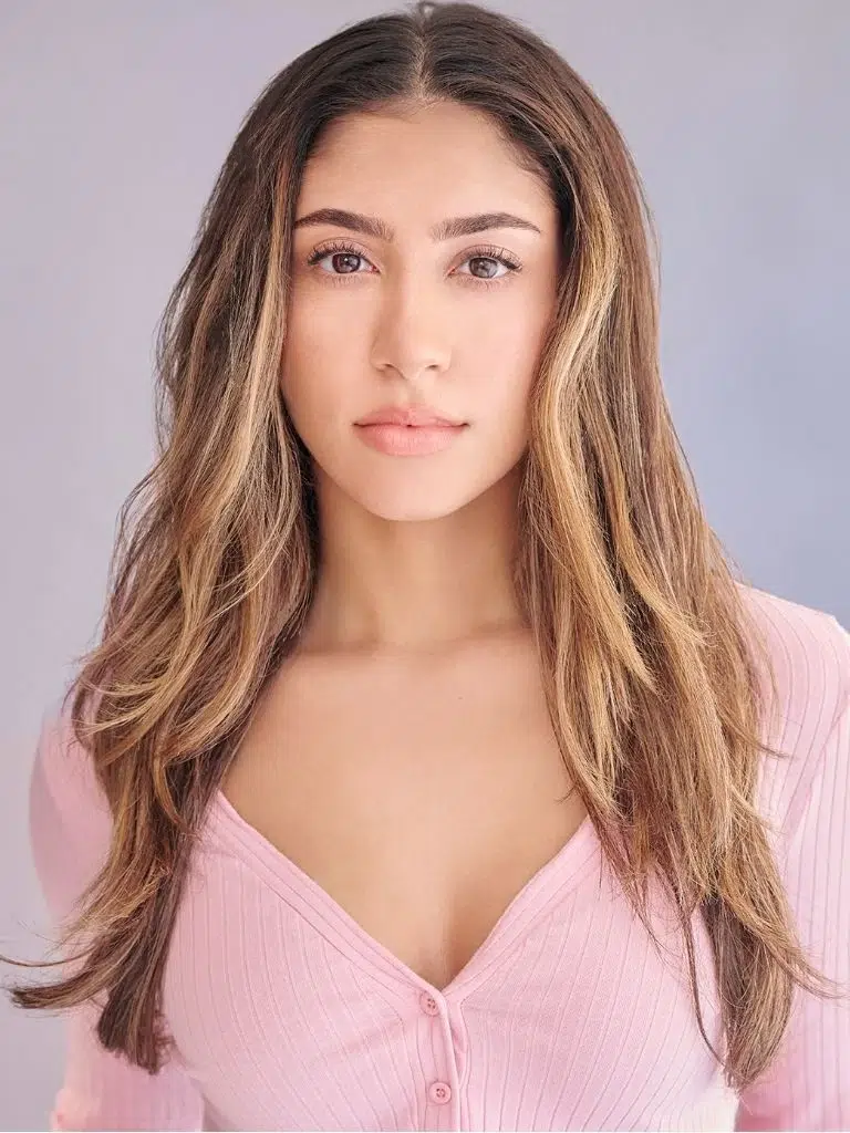 Isabella Fierra Biography: Wiki, Age, Career, Height, Weight, Family, Net Worth & More